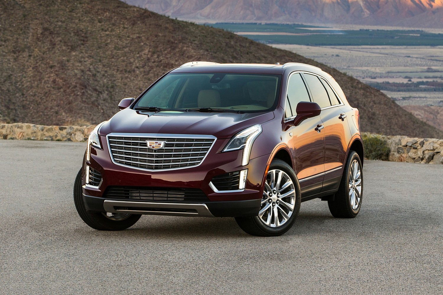 2019 Cadillac XT5 for Lease AutoLux Sales and Leasing