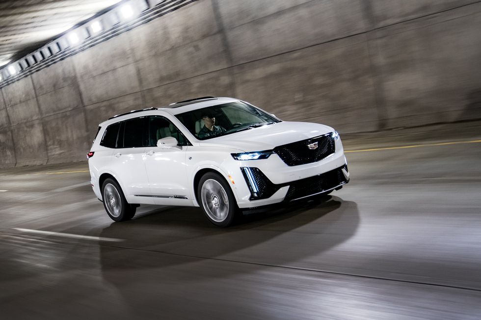 NEW 2021 Cadillac XT6 lease at AutoLux sales and leasing