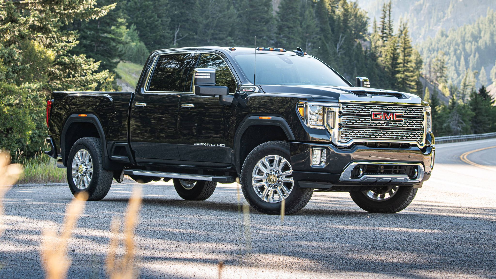 NEW 2021 GMC Sierra HD lease at AutoLux sales and leasing