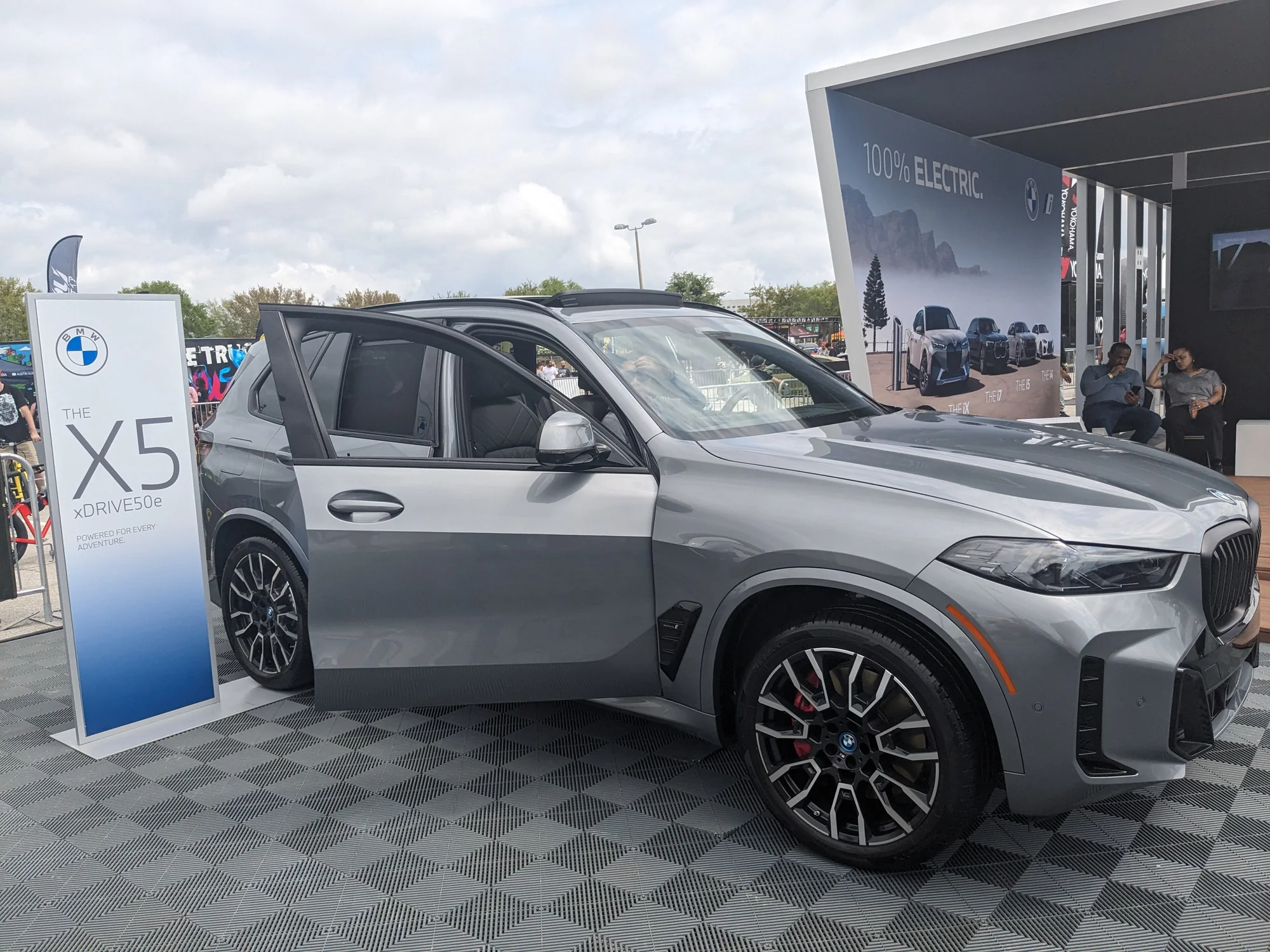 BMW X5 xDrive50e plug-in hybrid SUV