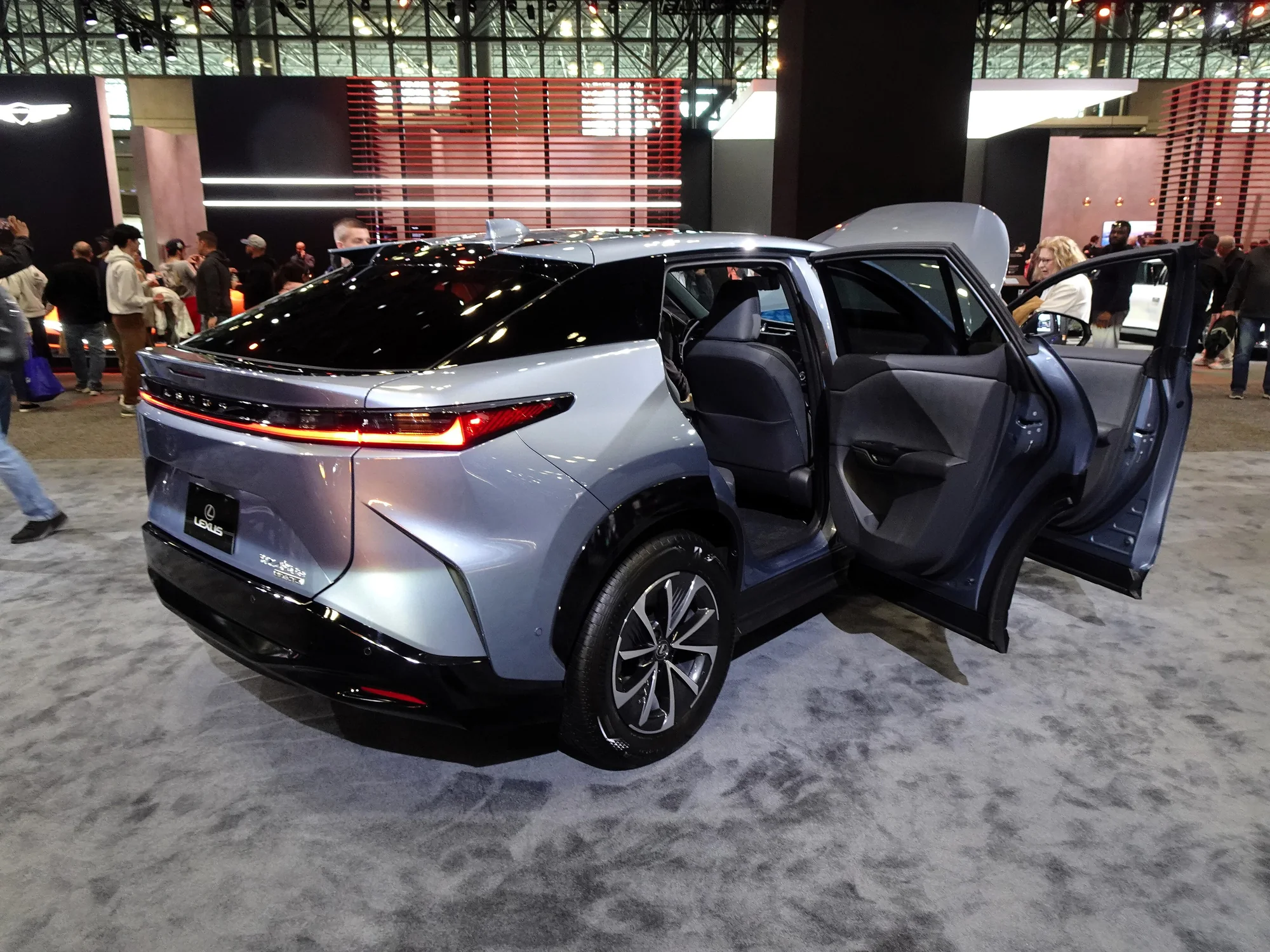 Lexus RZ 450e electric SUV
